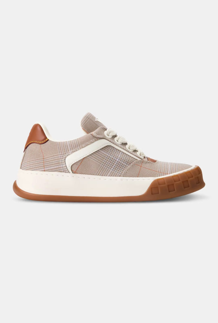 Tilted Sneaker