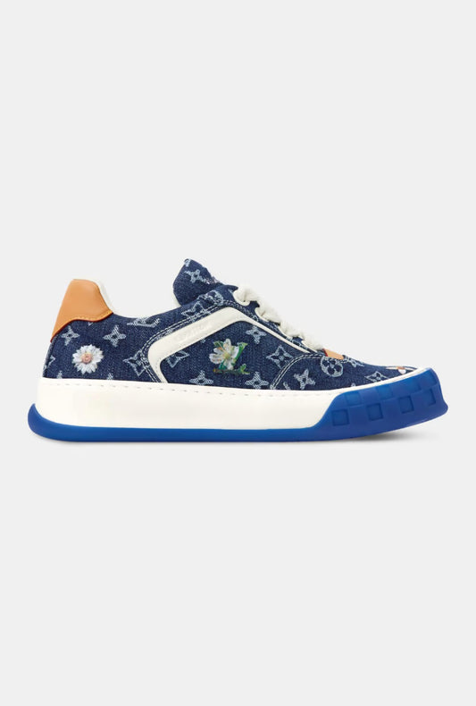 Tilted Sneaker